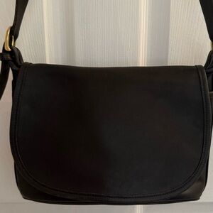 Vintage Coach Black Leather Fletcher Purse